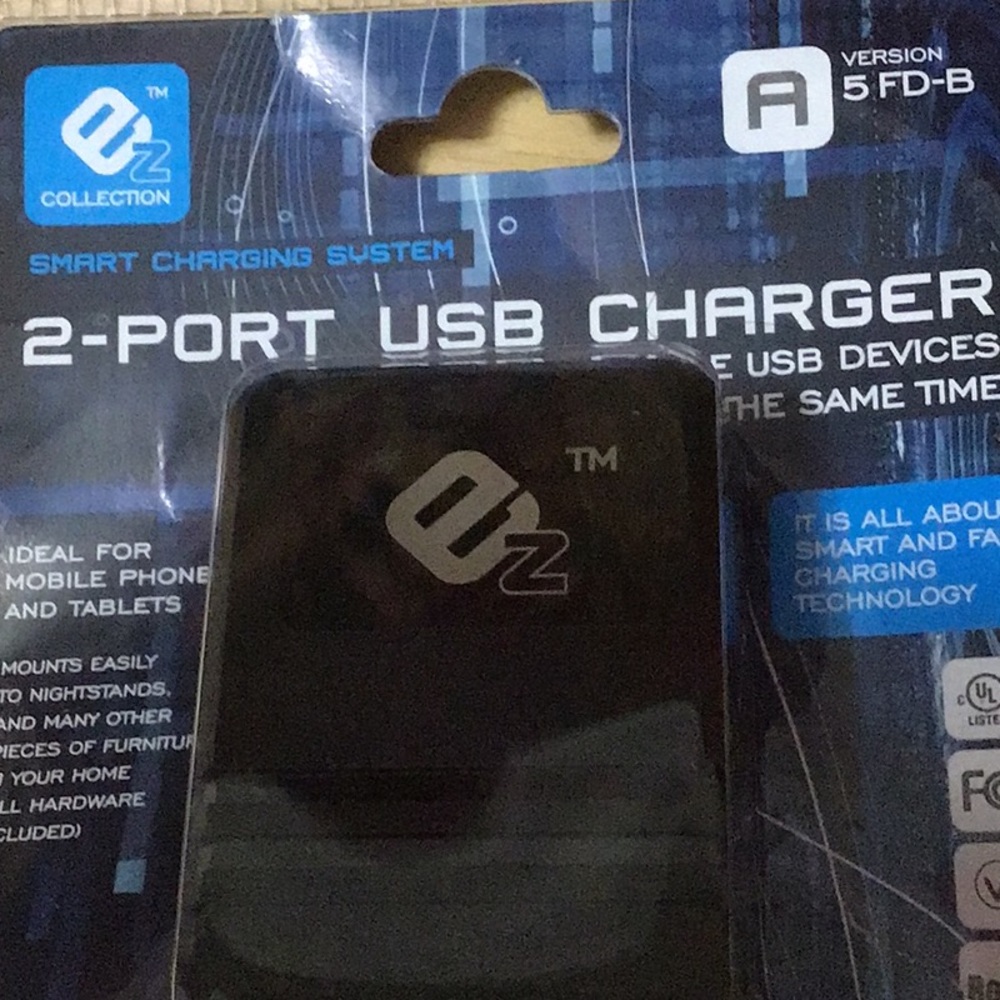 2-Port USB Charger